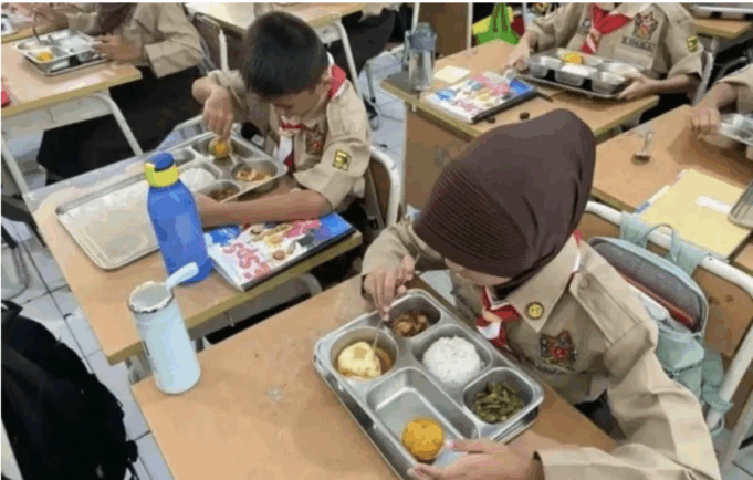 Anggaran Program MBG Dikurangi, Frekuensi Makan Gratis Siswa Kini Hanya Lima Hari dalam Sepekan
